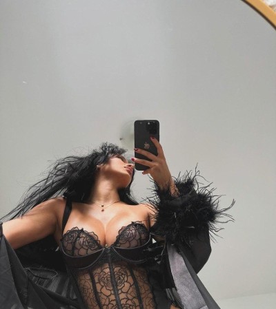 Ника, Г. Ужур